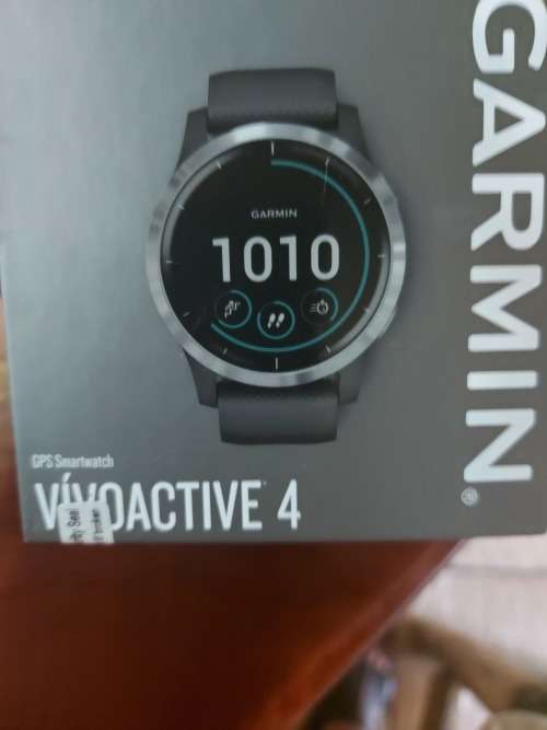 Garmin Vivoavtive 4