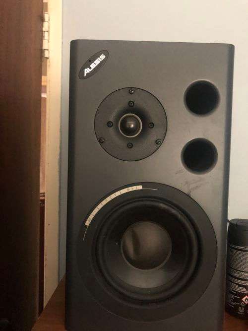 Alesis M1 Active Mk2 (Studio Monitors)