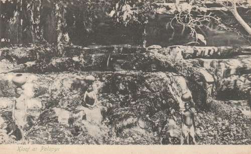 Rhodesia - Postcard - Kloof at Palapye Postal Stationery? Native People Carrying Water in Jars