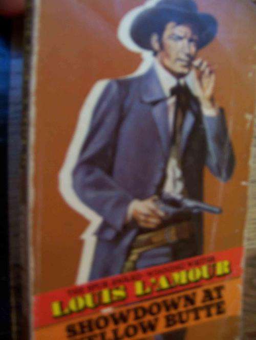 Showdown at Yellow Butte - Louis L'Amour (Western)
