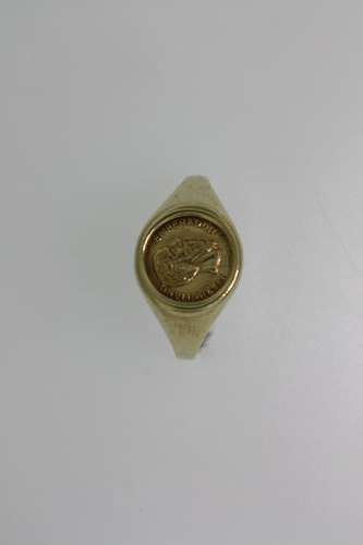 9 CARAT GOLD RING