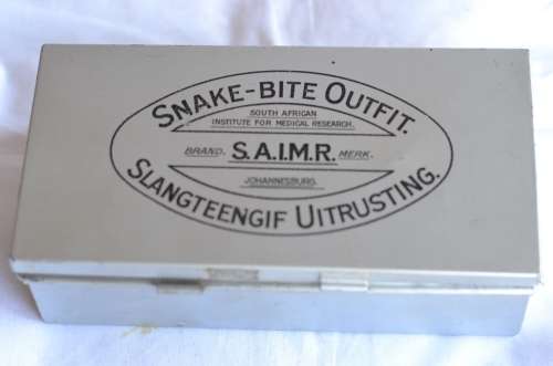 Snake-bite outfit tin