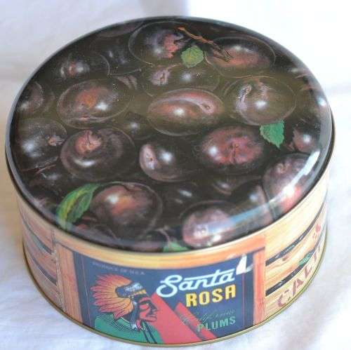 Santa Rosa Plum tin