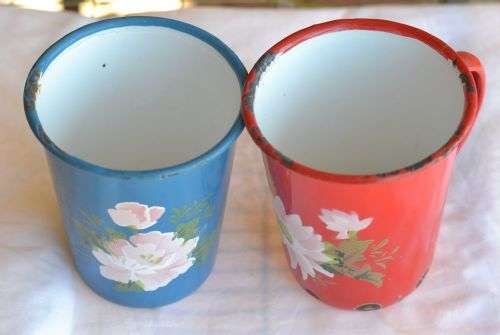 Vintage Bumper harvest made in China enamel cups