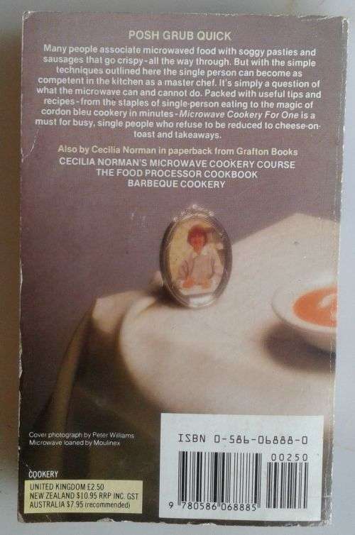 Microwave cookery for one by Cecilia Norman