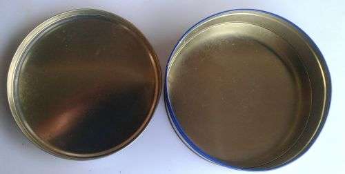 Beacon St Chocolat tin