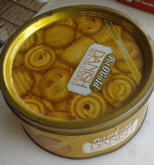 Pot O`Gold danish butter cookies tin