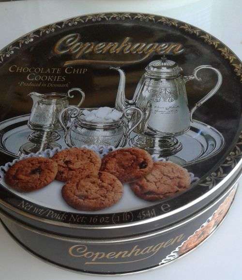 Copenhagen chocolate chip cookies tin