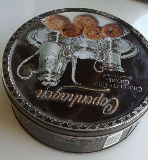 Copenhagen chocolate chip cookies tin