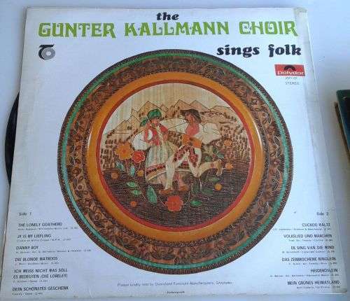 The Gunter Kallmann choir sings folk LP