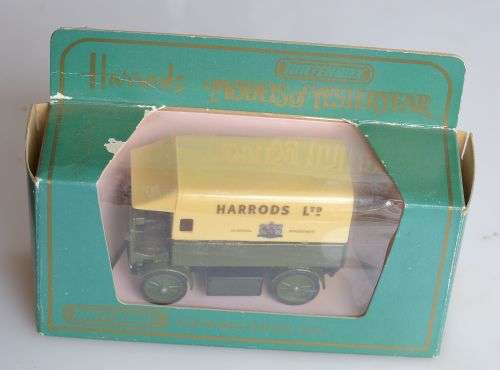 Models of Yesteryear `Harrods` Y29 Walker Electric Van