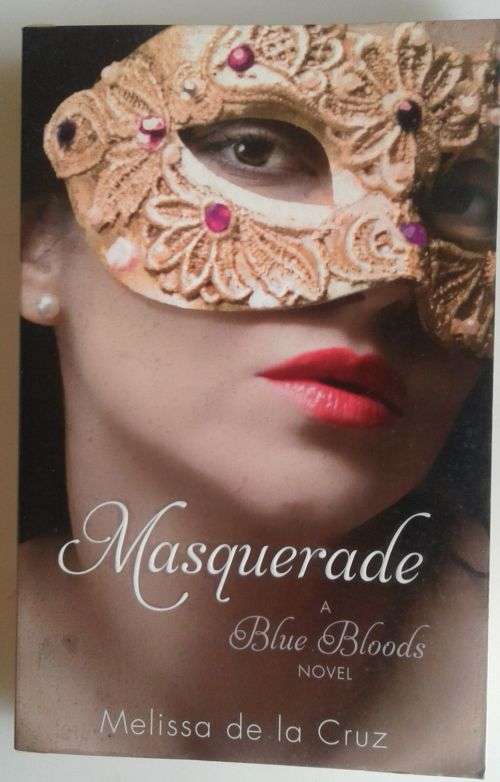 Masquerade by Melissa de la Cruz