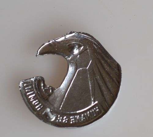 Humane Servi Homini badge