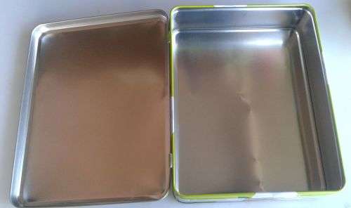 Bakers tin