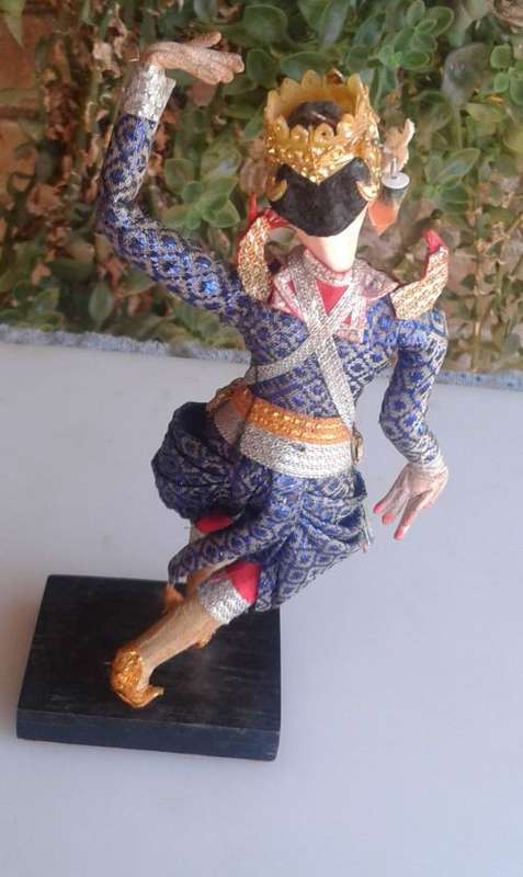 Chinese figurine