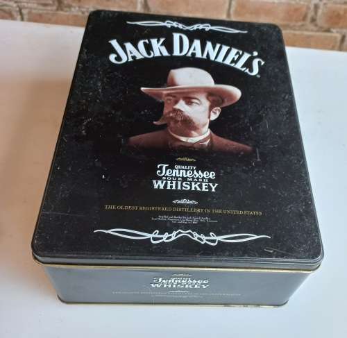 Jack Daniel`s tin