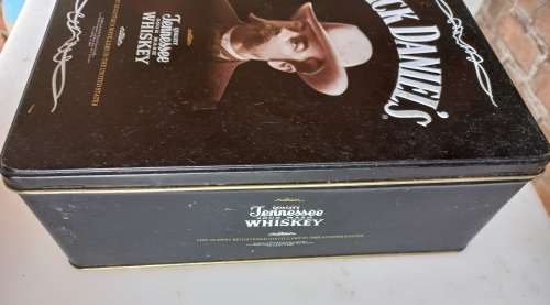 Jack Daniel`s tin