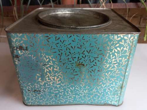 Vintage Cosmo Boilings tin