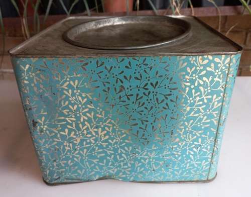 Vintage Cosmo Boilings tin