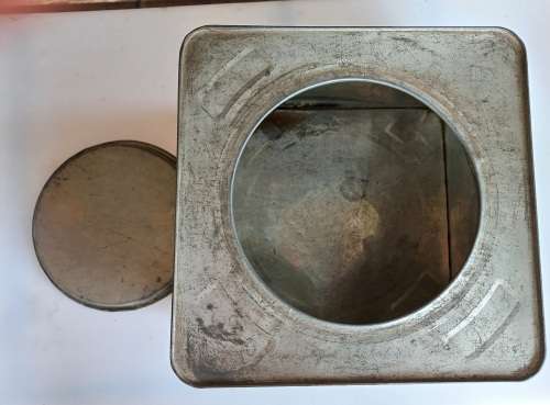 Vintage Cosmo Boilings tin