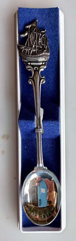 Souvenir spoon in box (Silver plated)