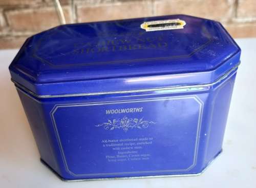 Woolworths luxury cashew nut shortbread tin