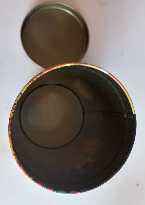 Pears tin