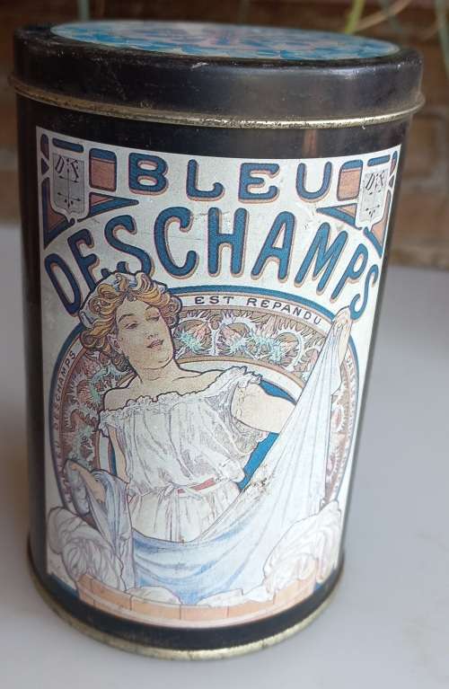 Bleu Deschamps tin