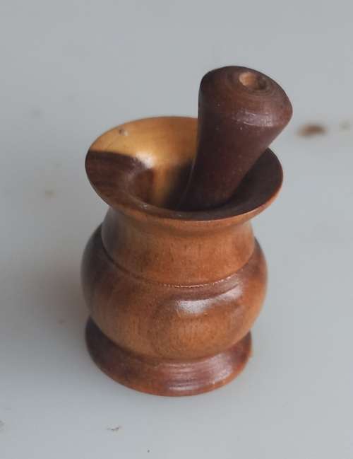 Mortar and pestle printer tray ornament