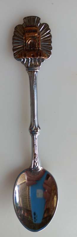 Souvenir spoon