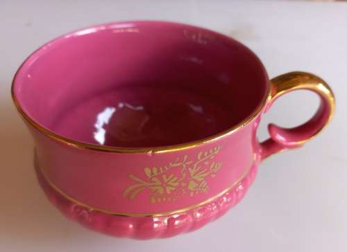 Tea cup marked RB Portugal 805