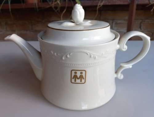 Vintage Saambou bank teapot