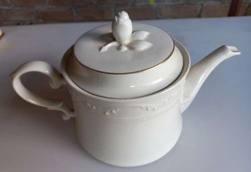 Vintage Saambou bank teapot
