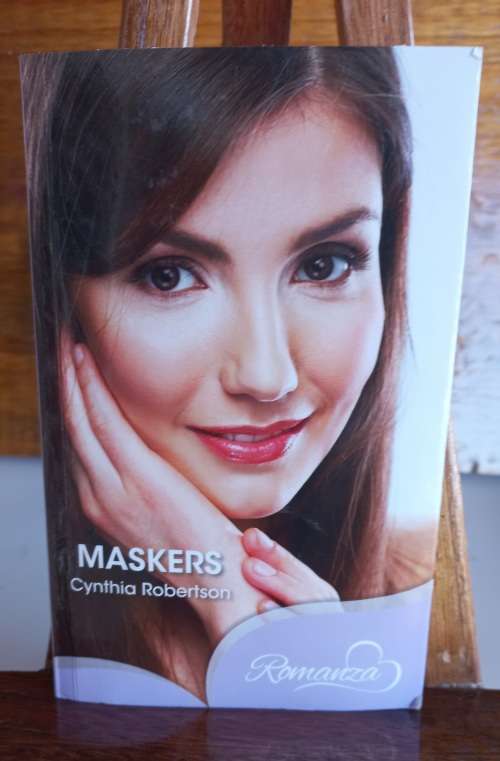 Maskers deur Cynthia Robertson - Romanza