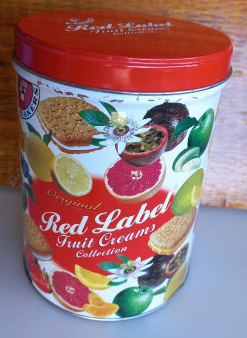 Bakers original red label tin