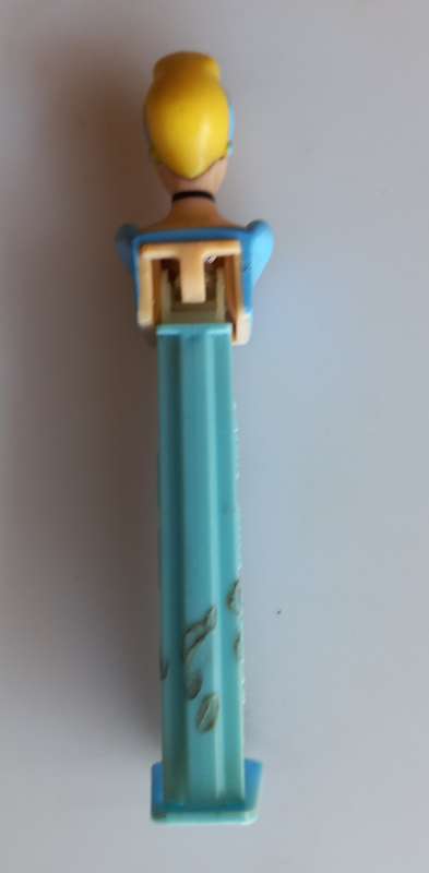 Pez dispenser