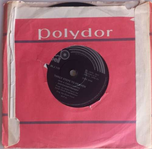 Seven single: Showaddywaddy - The party and Three steps to heaven