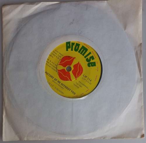 Seven single: Sally Vaughn - A picture of me without you and The world`s greatest mom