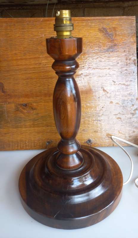 Solid wood lamp