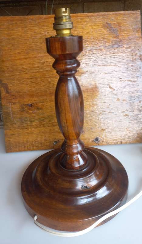 Solid wood lamp