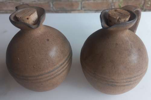 2 x Argilla flasks