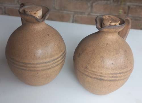 2 x Argilla flasks
