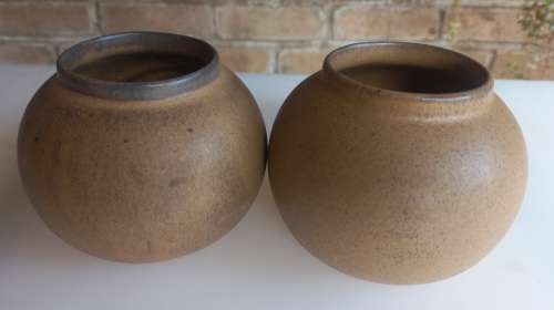 2 x Argilla pots and a milkjug
