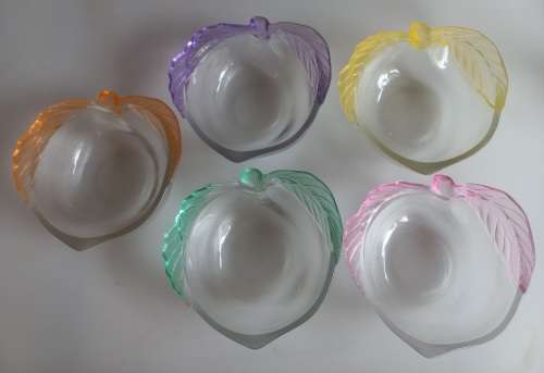 5 x Vintage dessert bowls