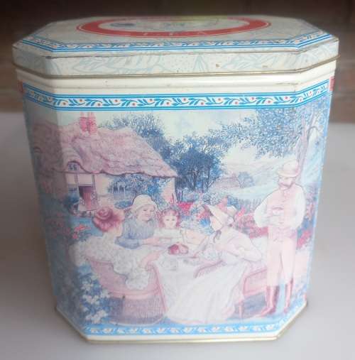 Superior blended tea tin