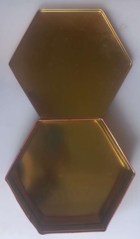 Foley & Court toffees tin