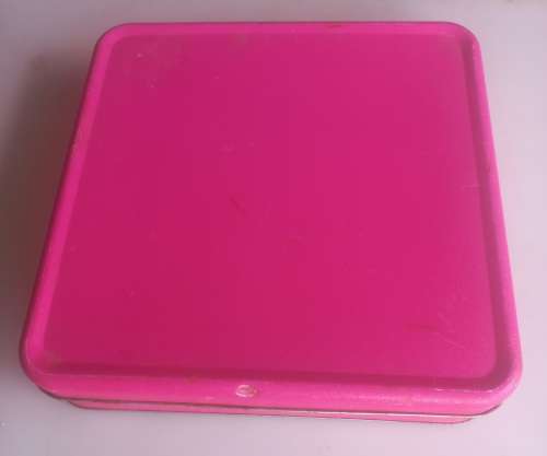 Pink tin