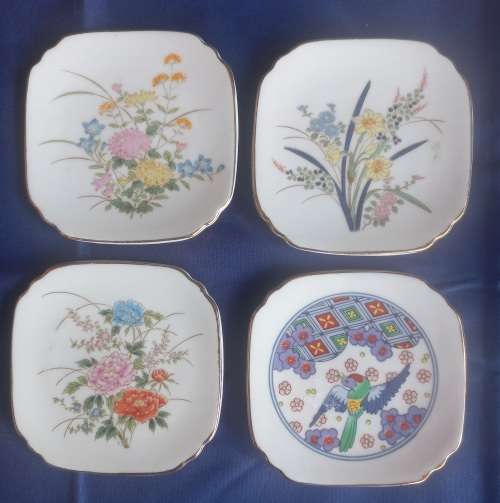 4 x Small plates