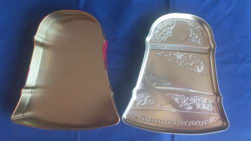 Season`s greetings tin