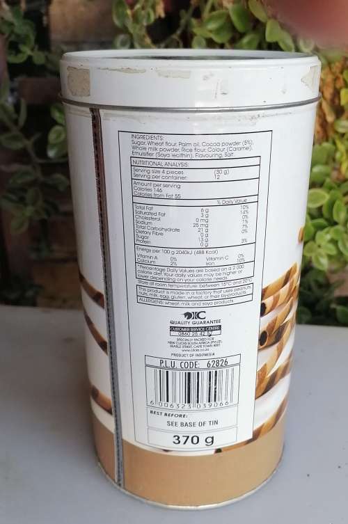 D. Licious wafer sticks tin